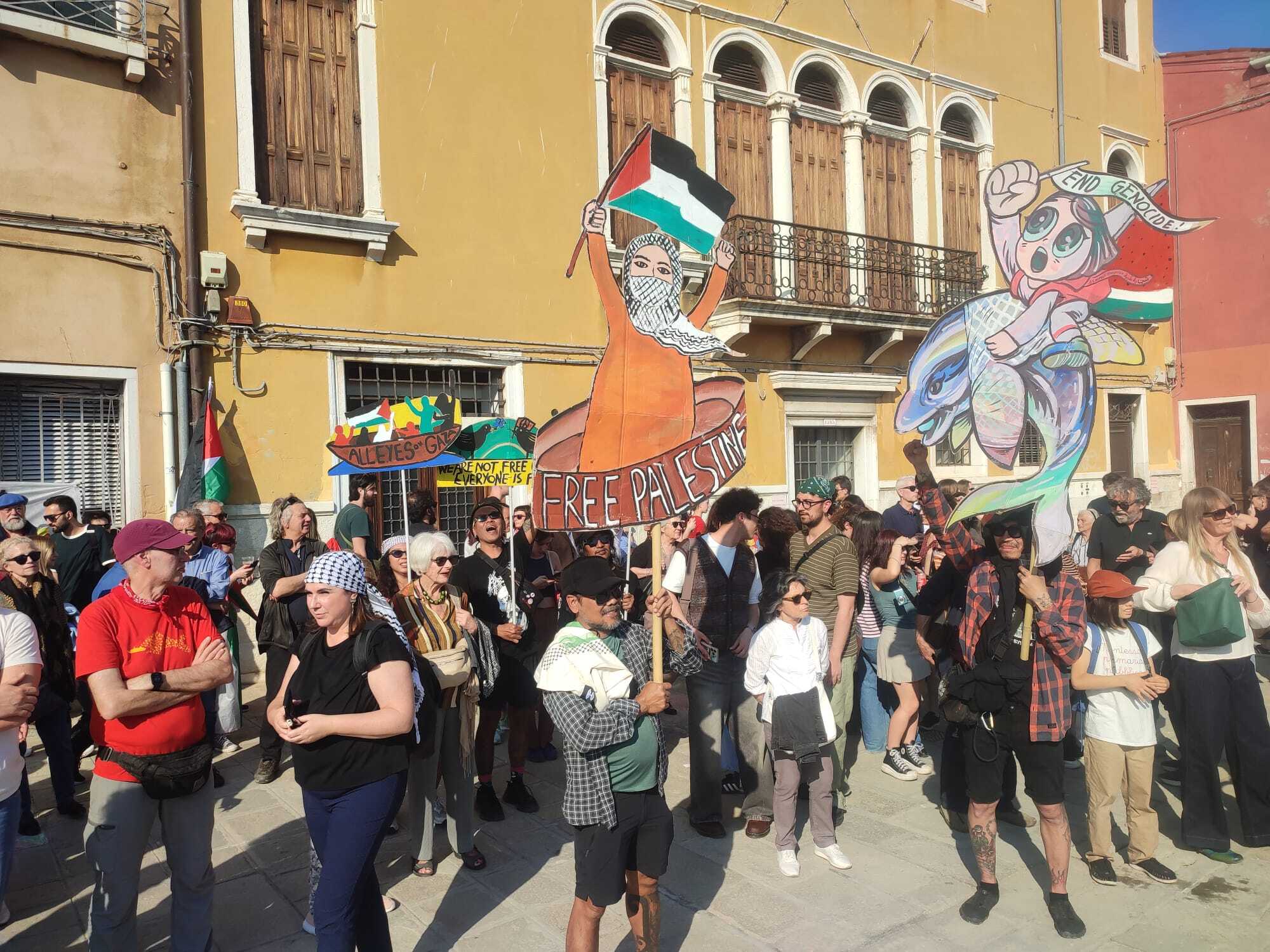 Read 'People's Justice: Towards an Understanding of Art Solidarity'