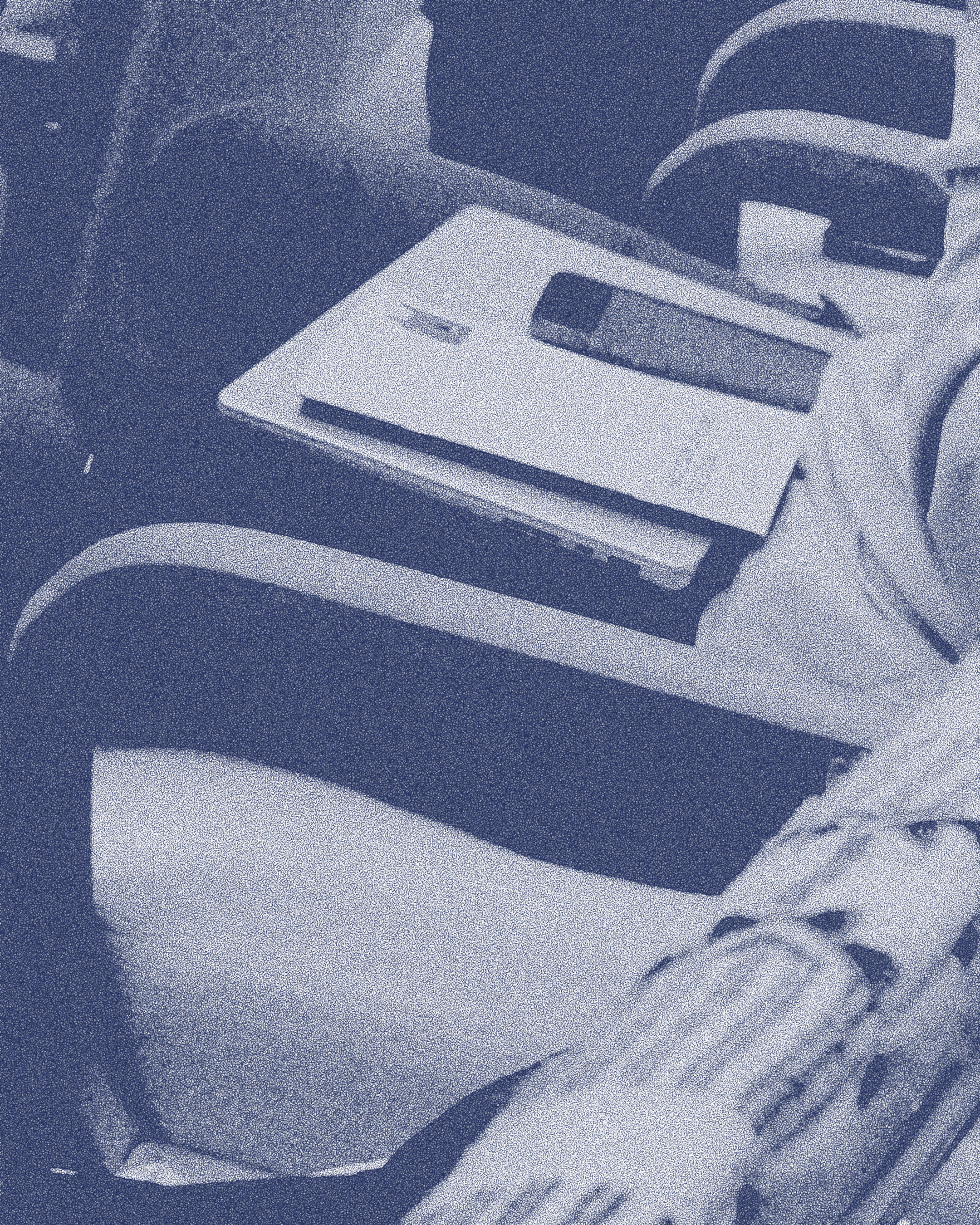 Read '4. Online/Offline Forms of Dissemination'